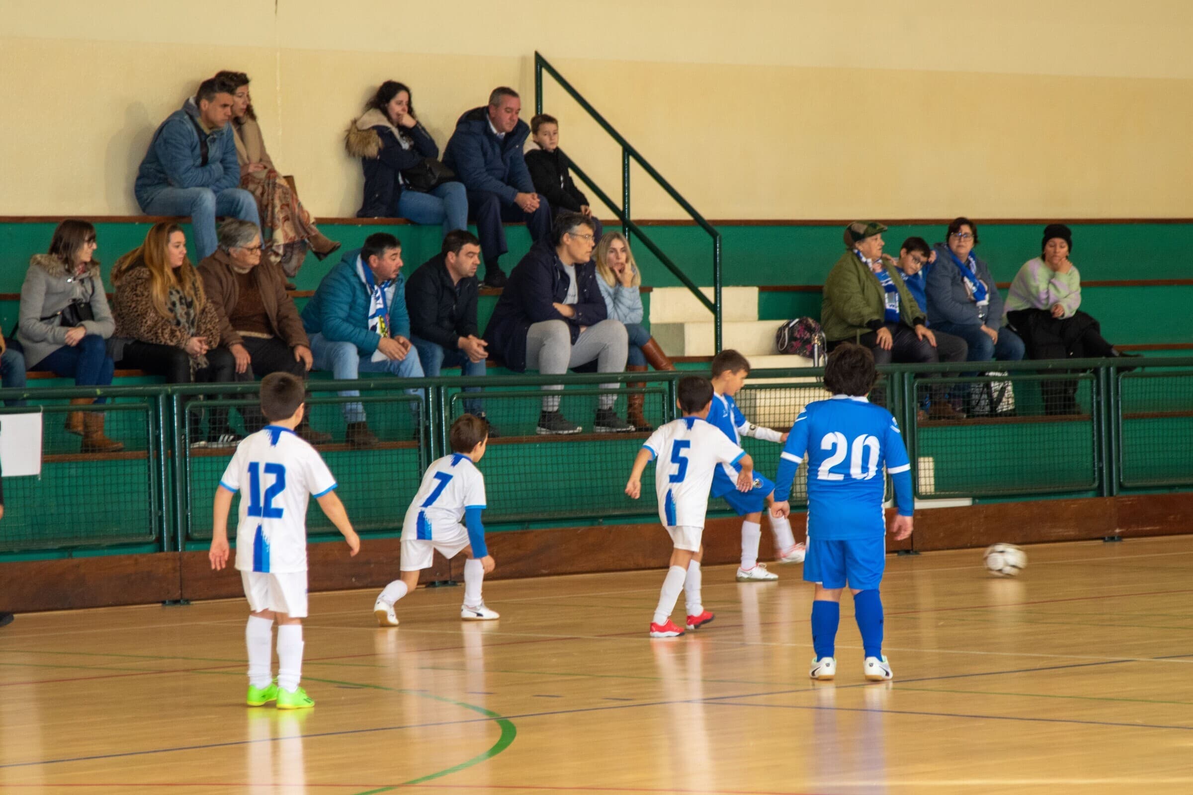 Programa Encontros Desportivos Concelhios XIRA 2027 promove a 2.ª Jornada de Futsal para a classe de Traquinas