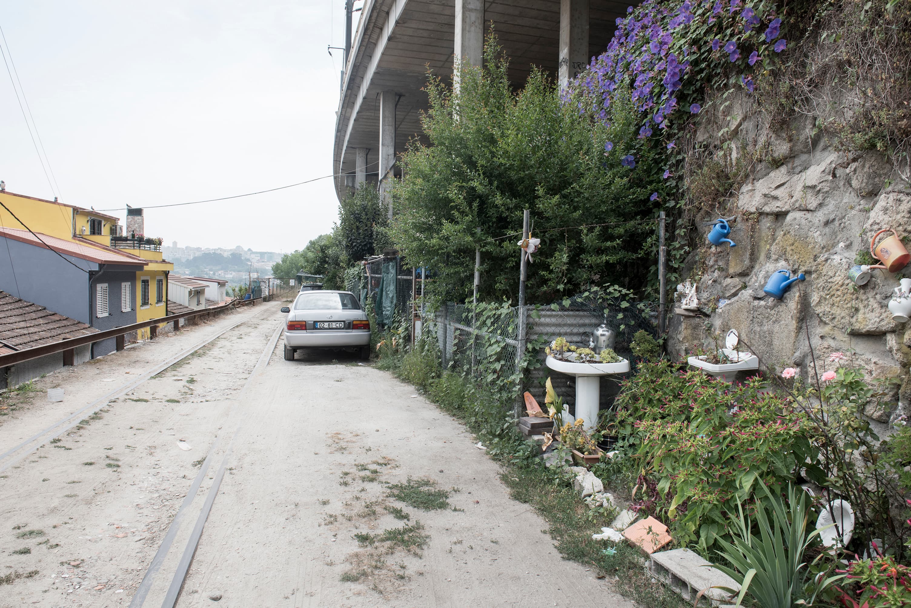 Entre o Luto e a Luta — Caminhada conversada ao longo dos caminhos de ferro