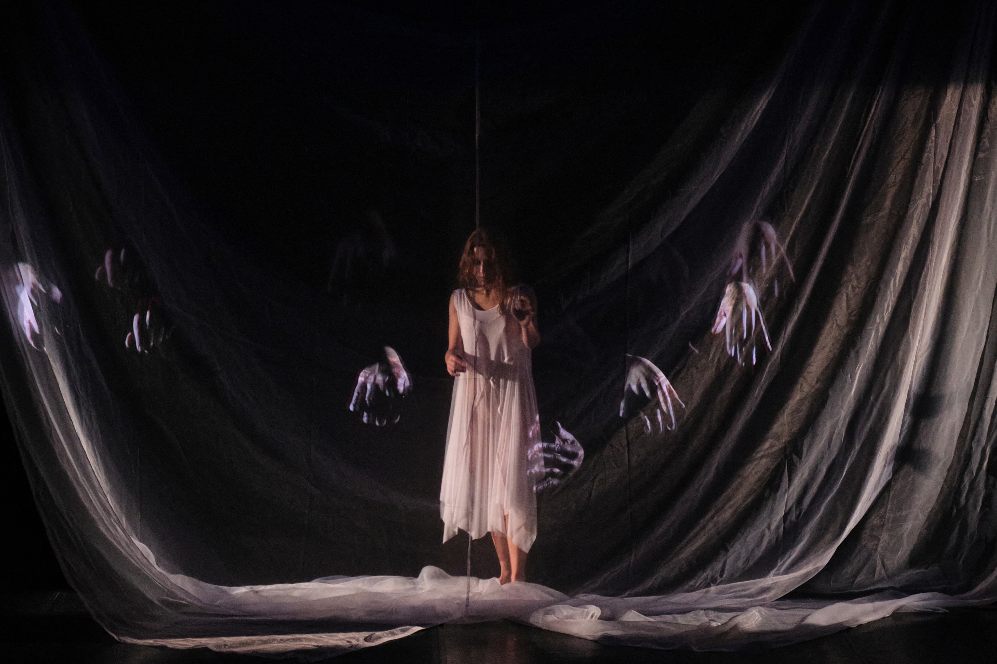 Mulher Luz, do Teatro de Marionetas do Porto