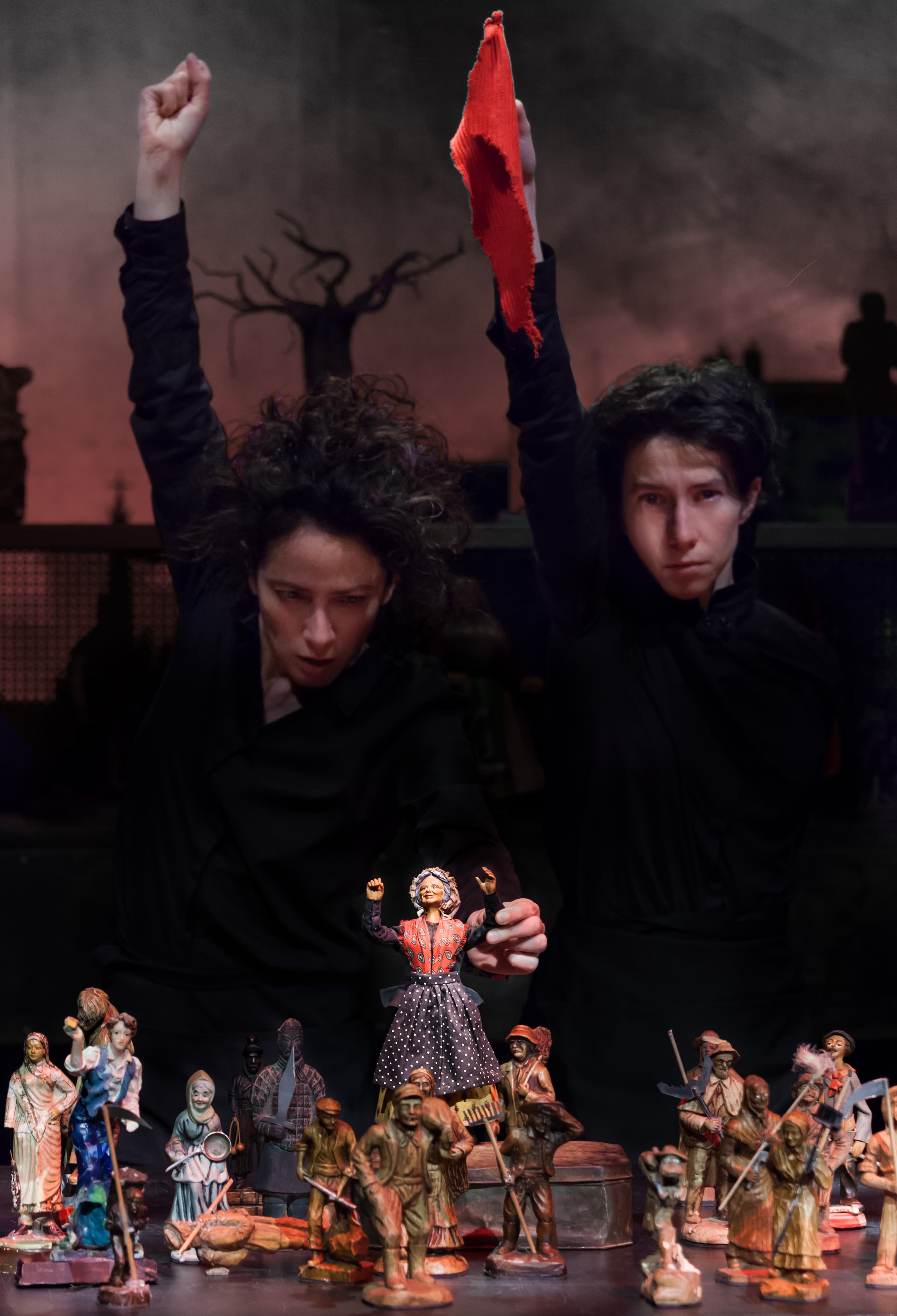 Os Miseráveis, da Compagnie Karyatides