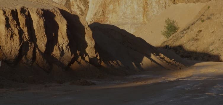 Projeção de filme Toucher Terre