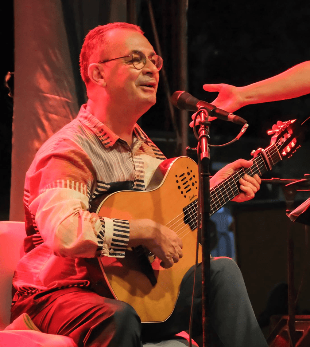 Aníbal Raposo canta Poetas da Lusofonia
